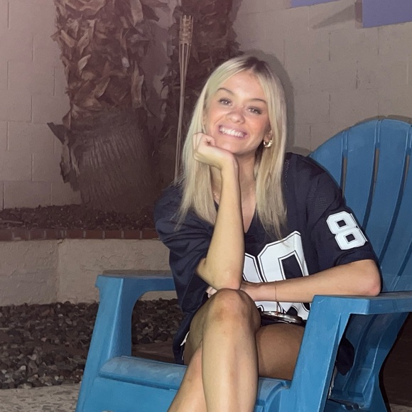 Meet your Posher, Athena- LIKE THIS LISTING TO BE ALERTED FOR POSH SHOWS 🤗 - Picture 15 of 16